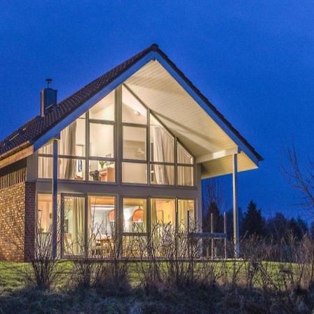 W7 - Sehr Schoenes Ferienhaus Mit Toller Lage Und Super Aussicht In Roebel An Der Mueritz Villa Bagian luar foto