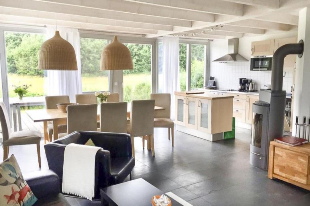 W7 - Sehr Schoenes Ferienhaus Mit Toller Lage Und Super Aussicht In Roebel An Der Mueritz Villa Bagian luar foto